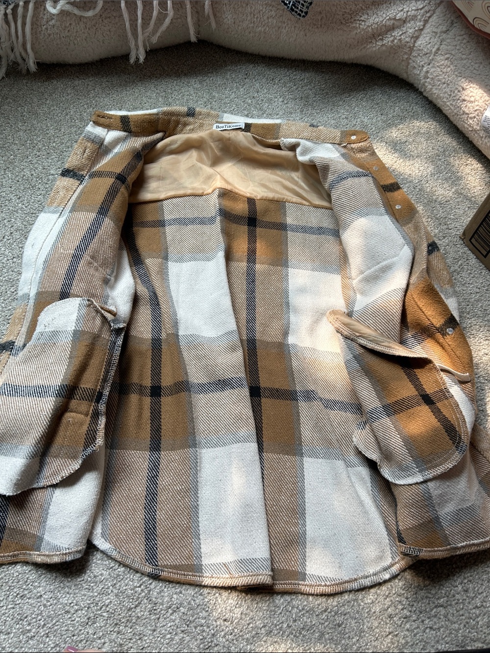Boxy Plaid Shacket - Picture 2 of 4